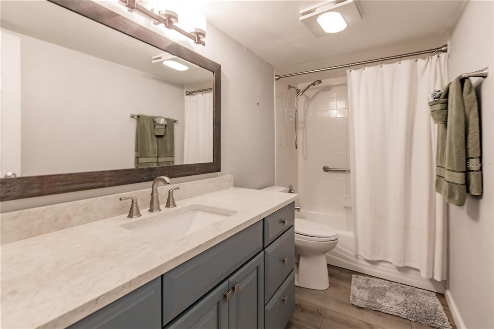 1200 E Peppertree Ln #303 Property Photo 24