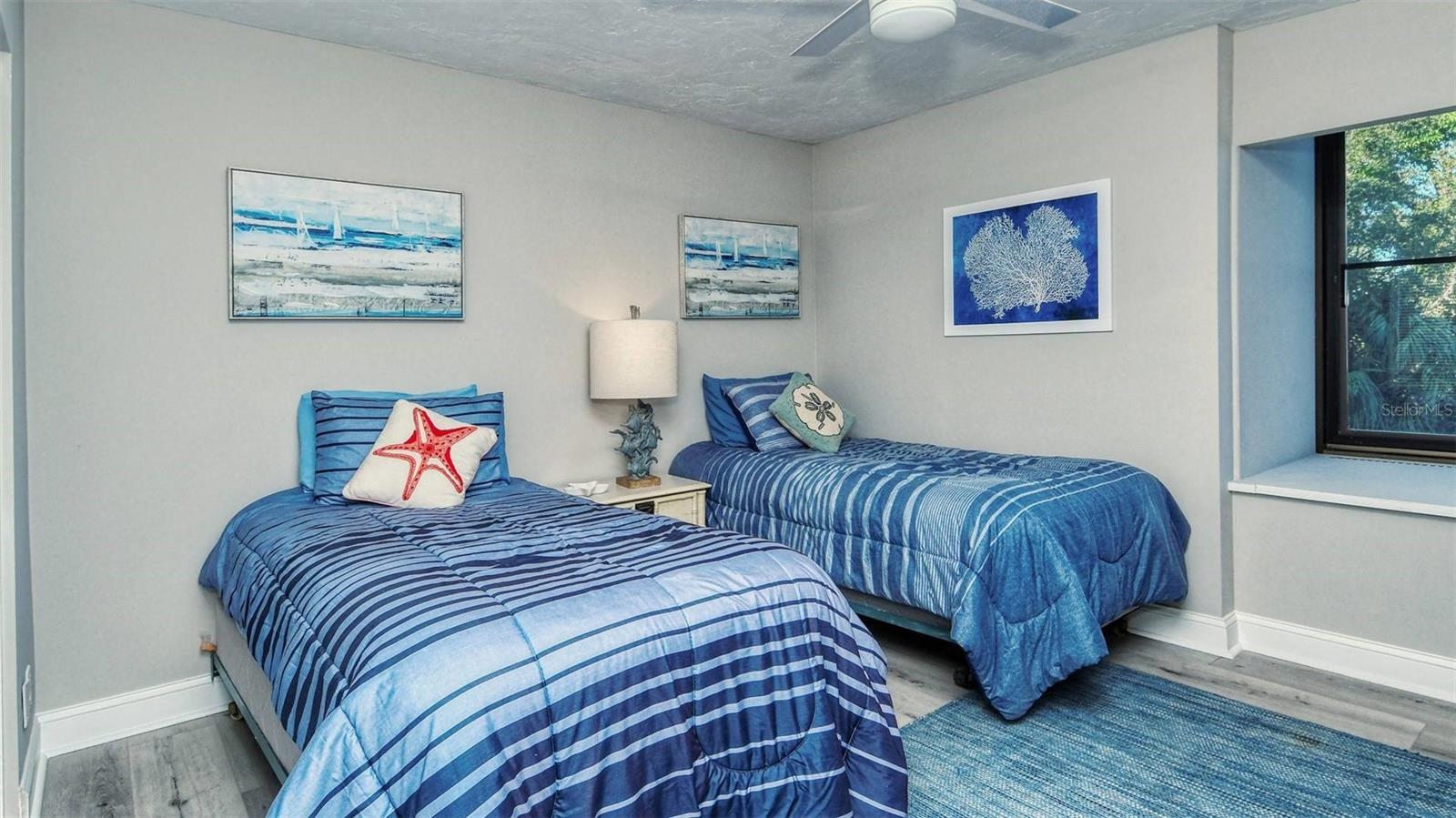 1255 E Peppertree Dr #305 Property Photo 9