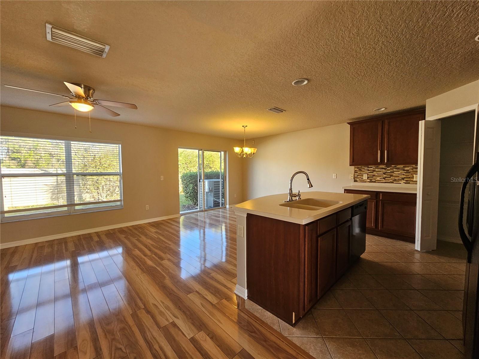 2954 Willowleaf Ln Property Photo 6