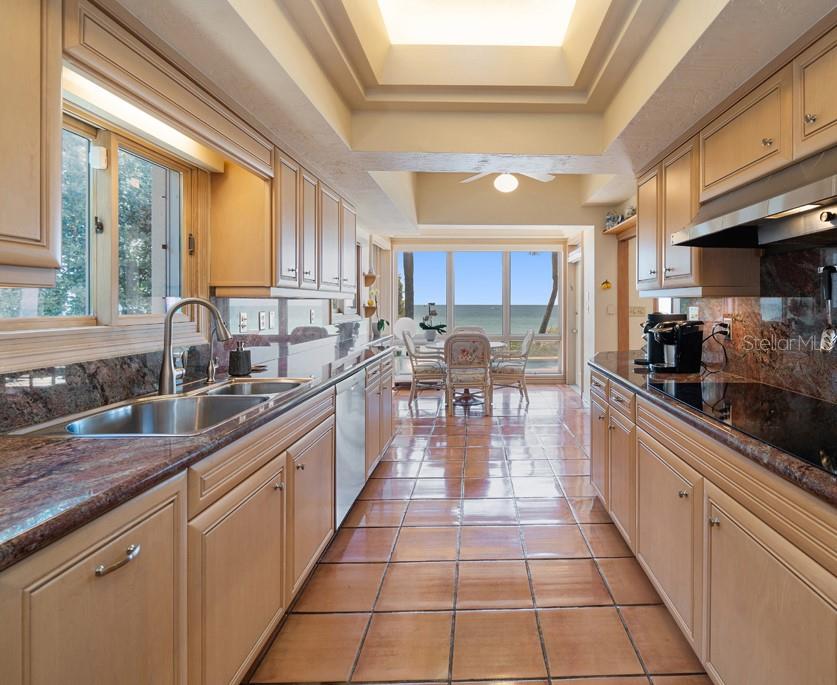 16000 Gulf Blvd Property Photo 19