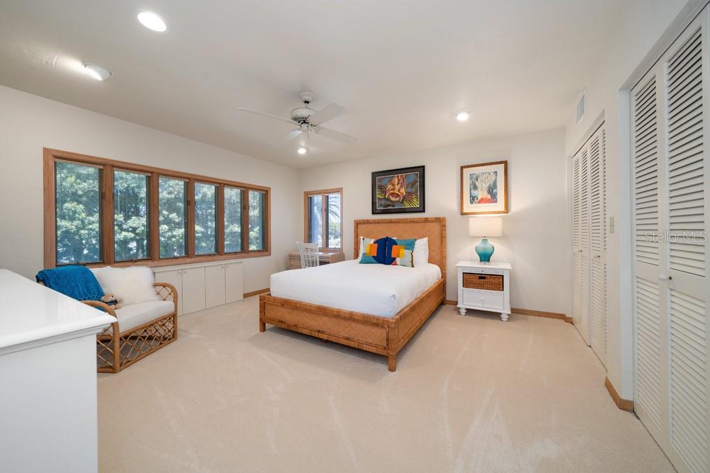 16000 Gulf Blvd Property Photo 23
