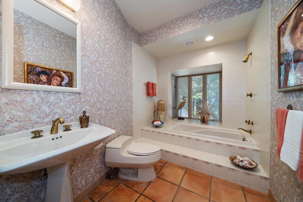16000 Gulf Blvd Property Photo 24