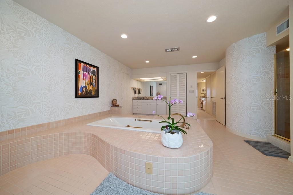 16000 Gulf Blvd Property Photo 34