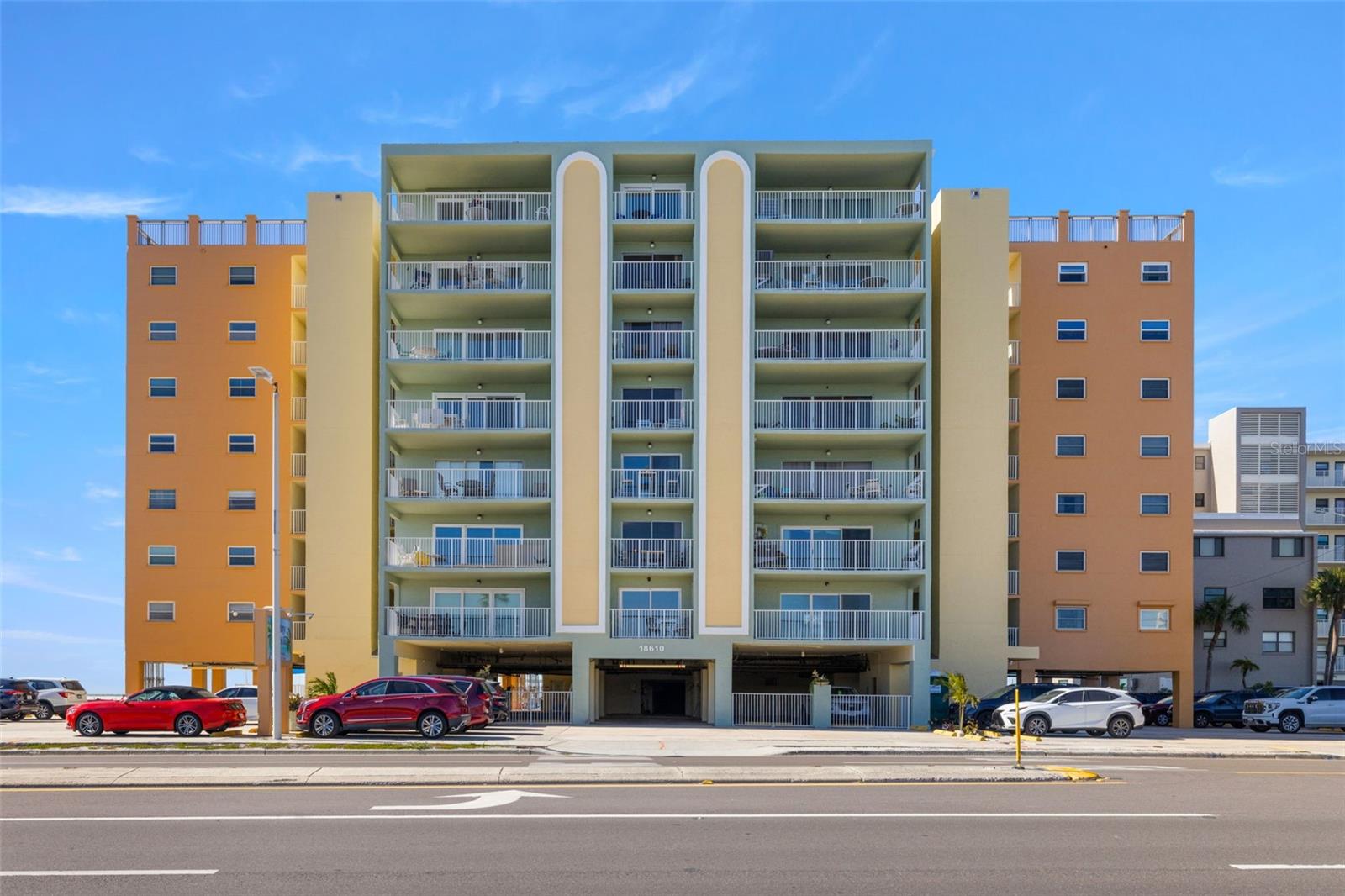 18610 GULF BLVD #709 Property Photo 1