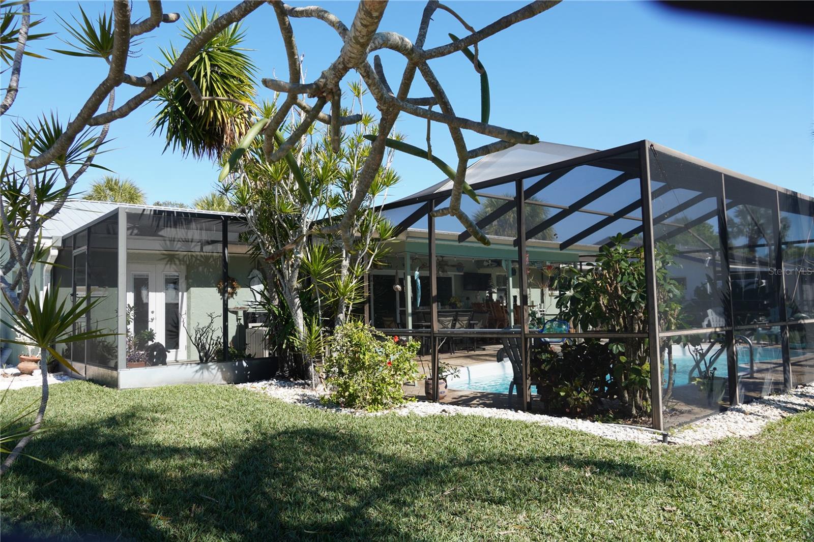 908 Sago Palm Way Property Photo 11