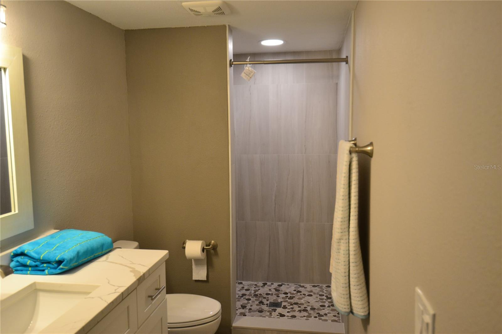 135 W Cypress Ct Property Photo 10
