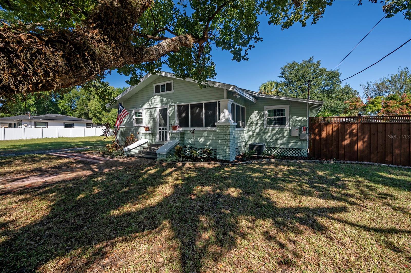 1404 E Cayuga St Property Photo 5