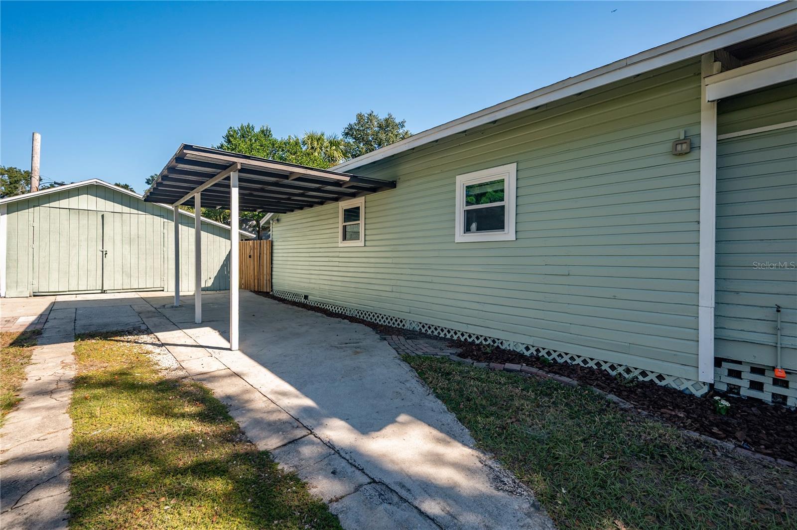 1404 E Cayuga St Property Photo 48
