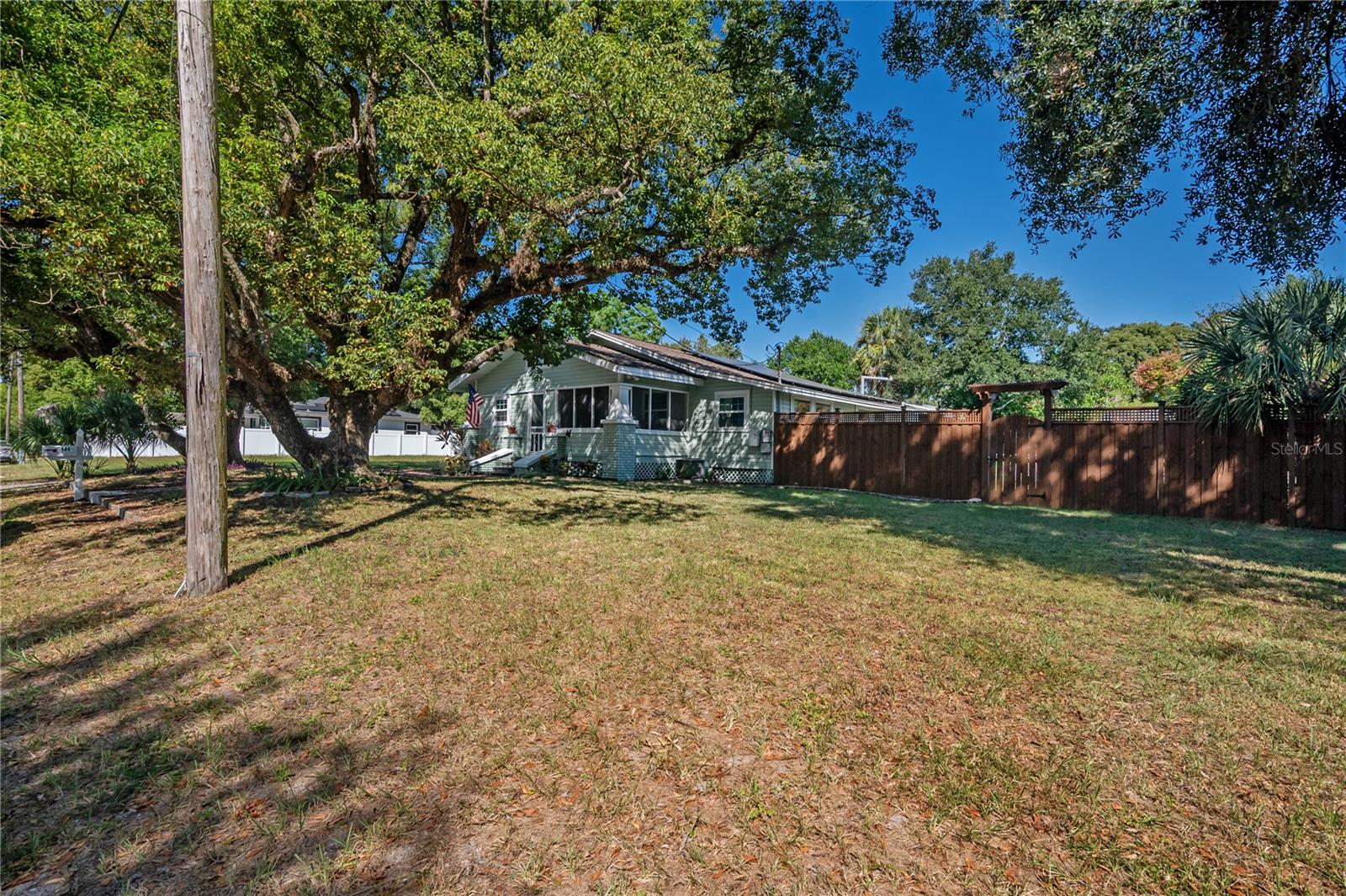 1404 E Cayuga St Property Photo 50