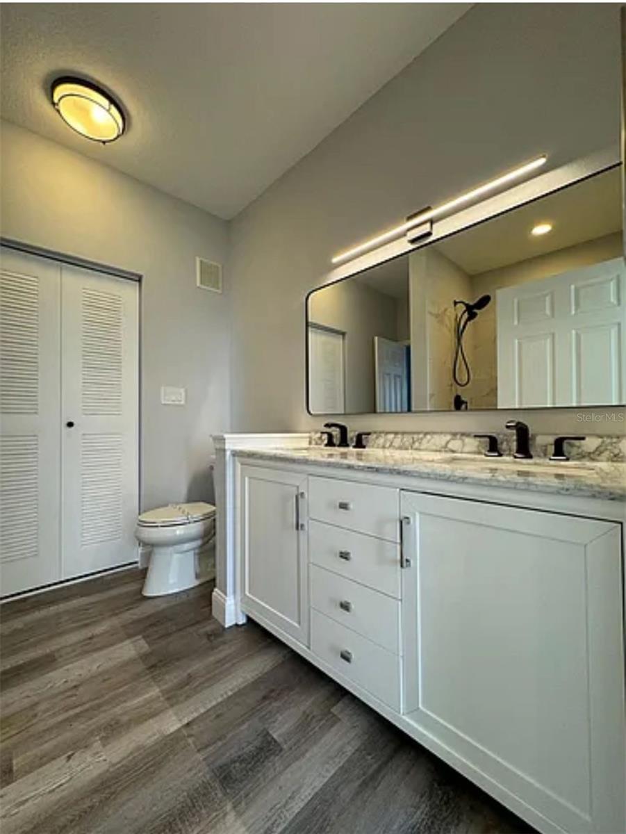 9820 Lake Chase Island Way #9820 Property Photo 18