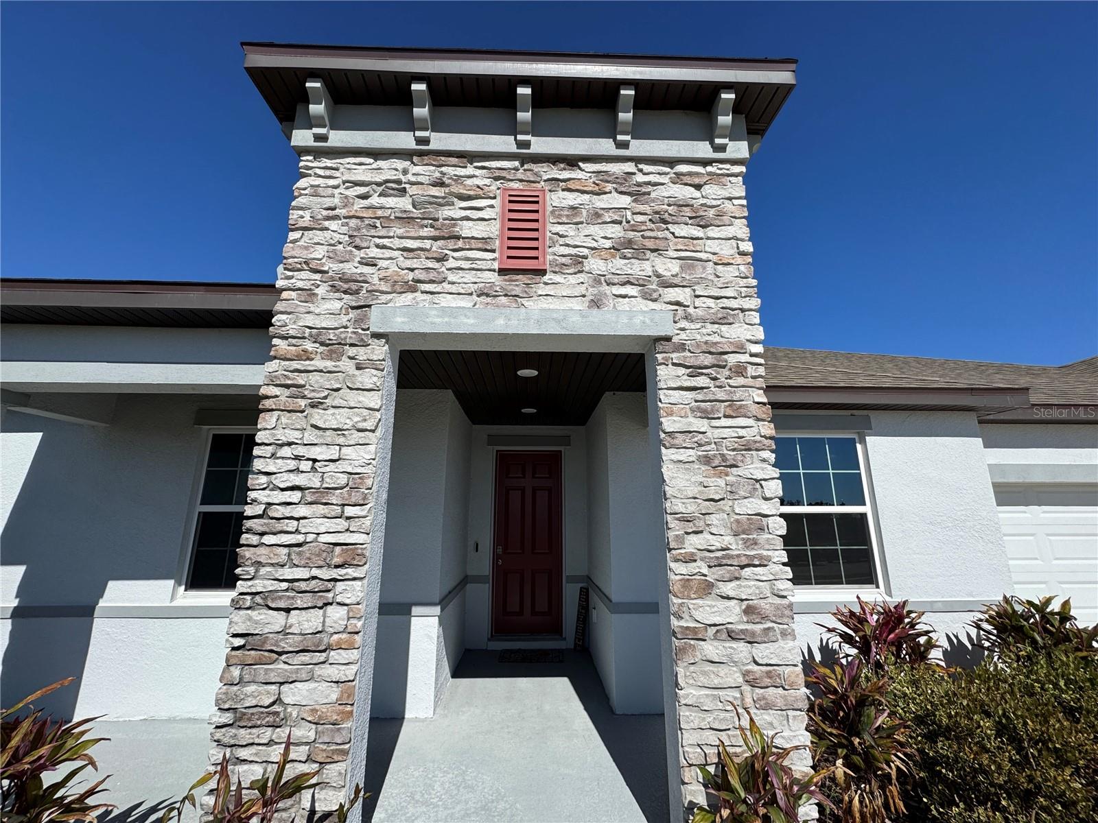 10190 Dolphin Gull Cir Property Photo 4