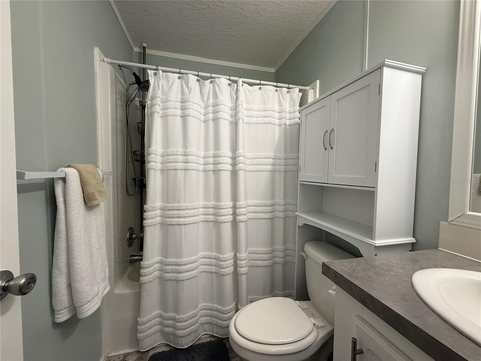 124 E Saint Annes Cir Property Photo 15