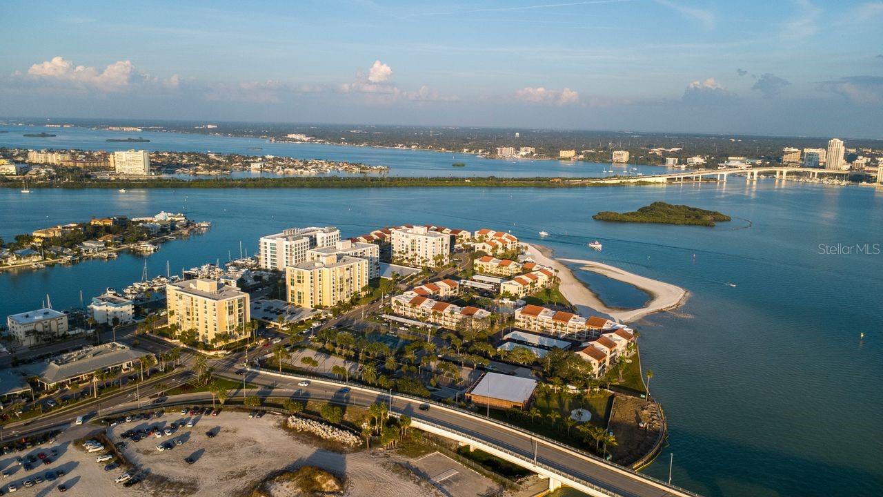 830 S Gulfview Blvd #502 Property Photo 12