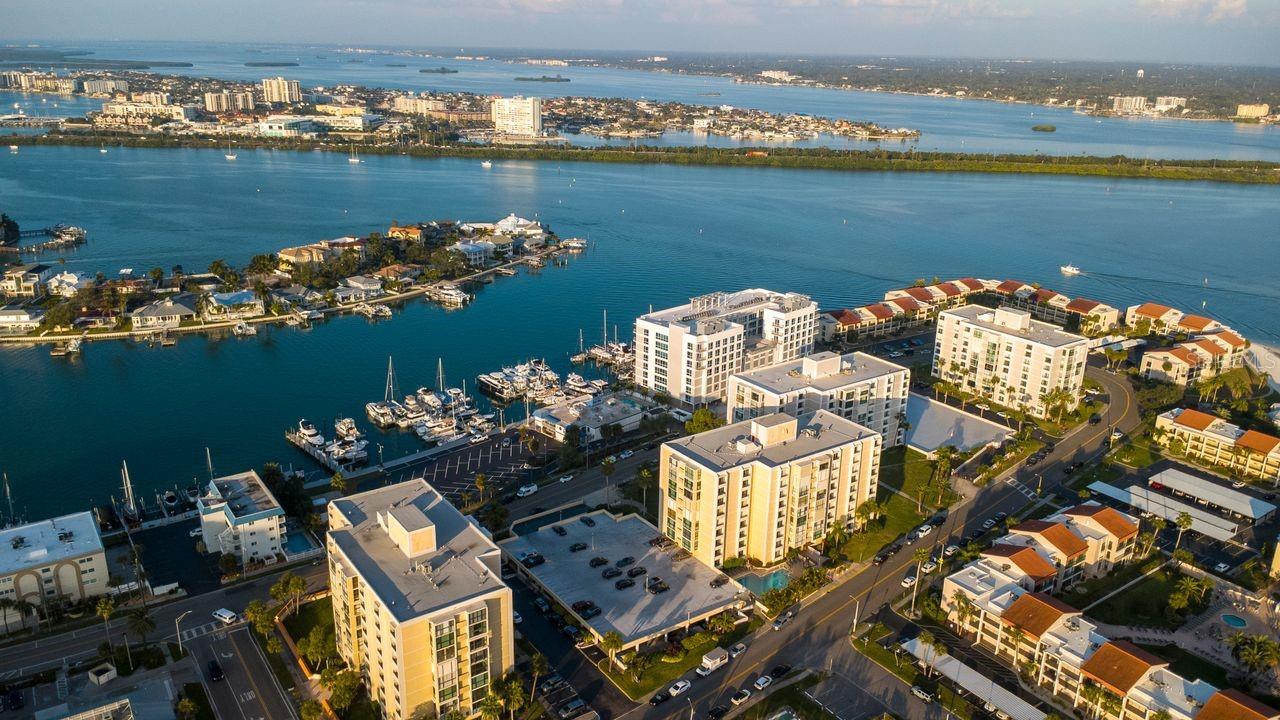 830 S Gulfview Blvd #502 Property Photo 14