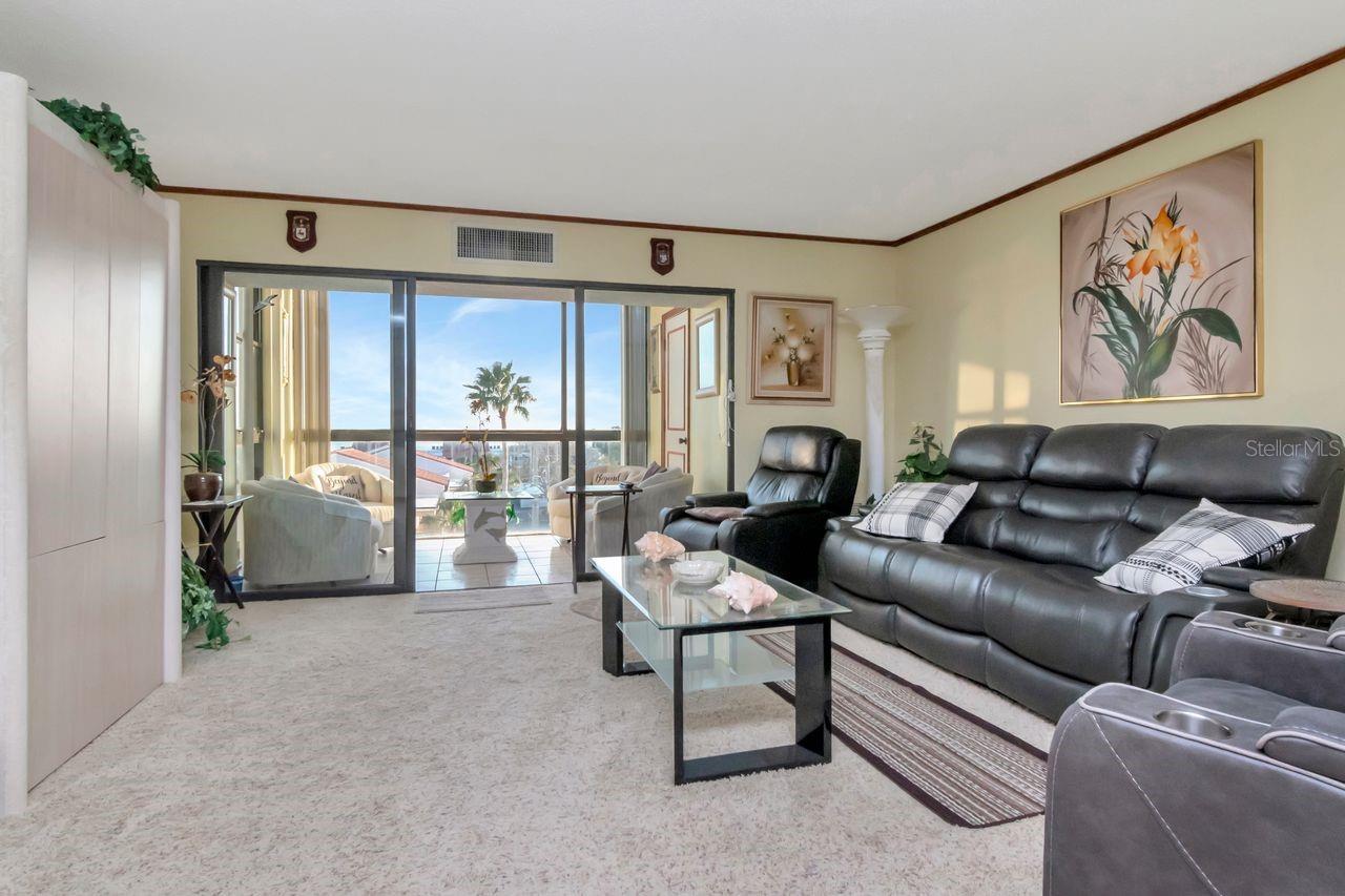 830 S Gulfview Blvd #502 Property Photo 27