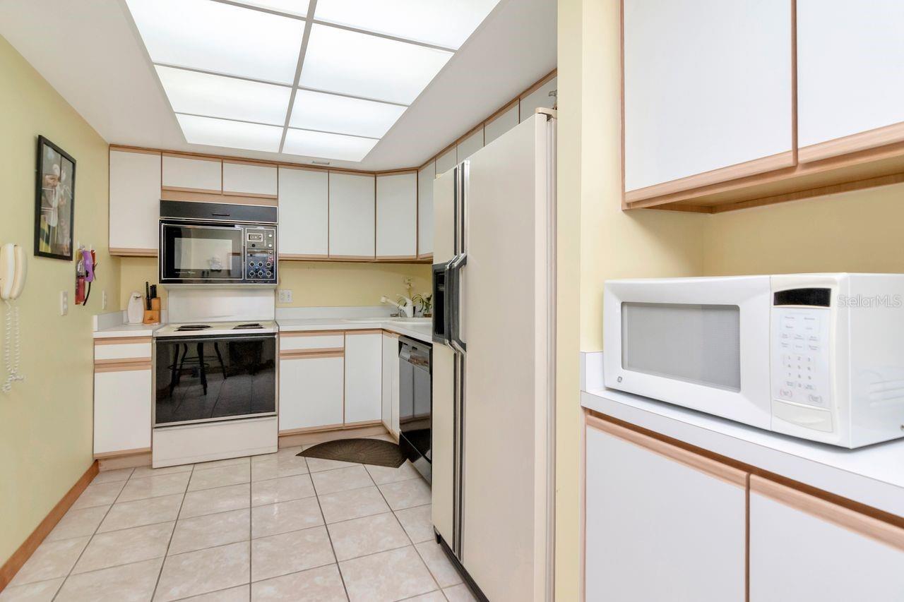 830 S Gulfview Blvd #502 Property Photo 40