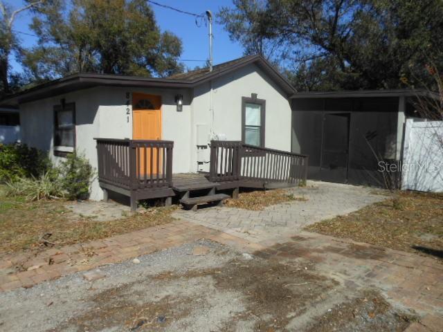 8421 N Orangeview Ave Property Photo 6