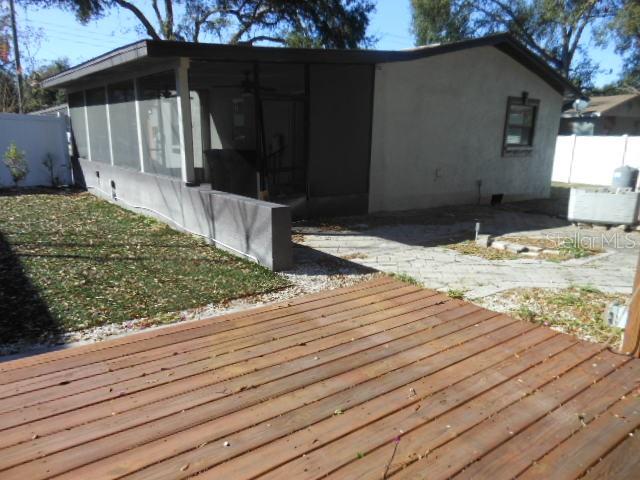 8421 N Orangeview Ave Property Photo 10