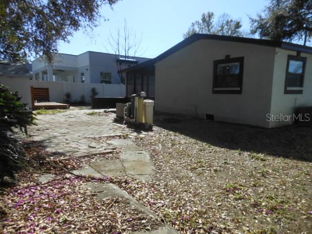 8421 N Orangeview Ave Property Photo 11
