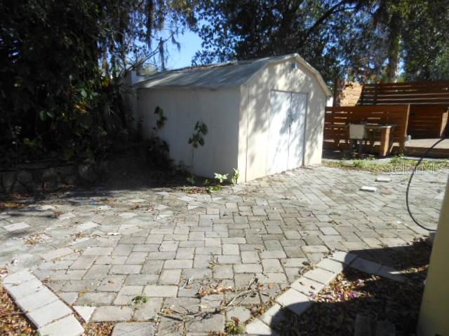 8421 N Orangeview Ave Property Photo 15
