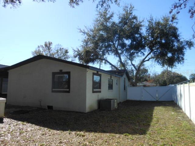 8421 N Orangeview Ave Property Photo 33