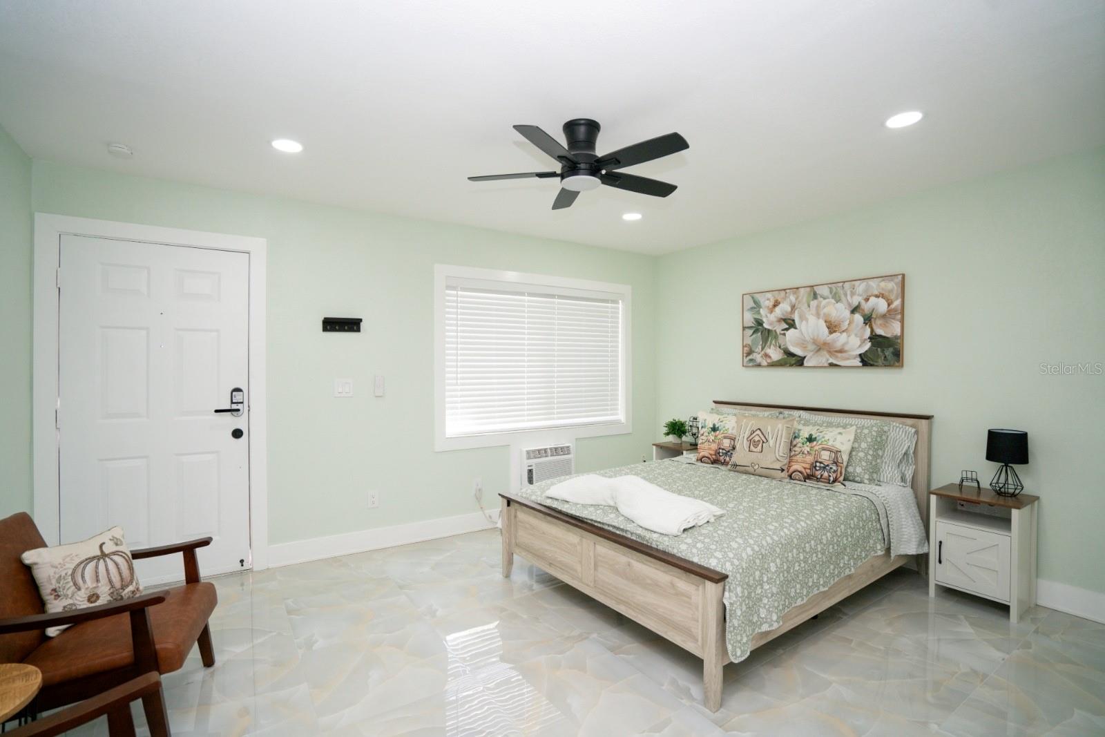 4129 Dolphin Dr #1 Property Photo 15