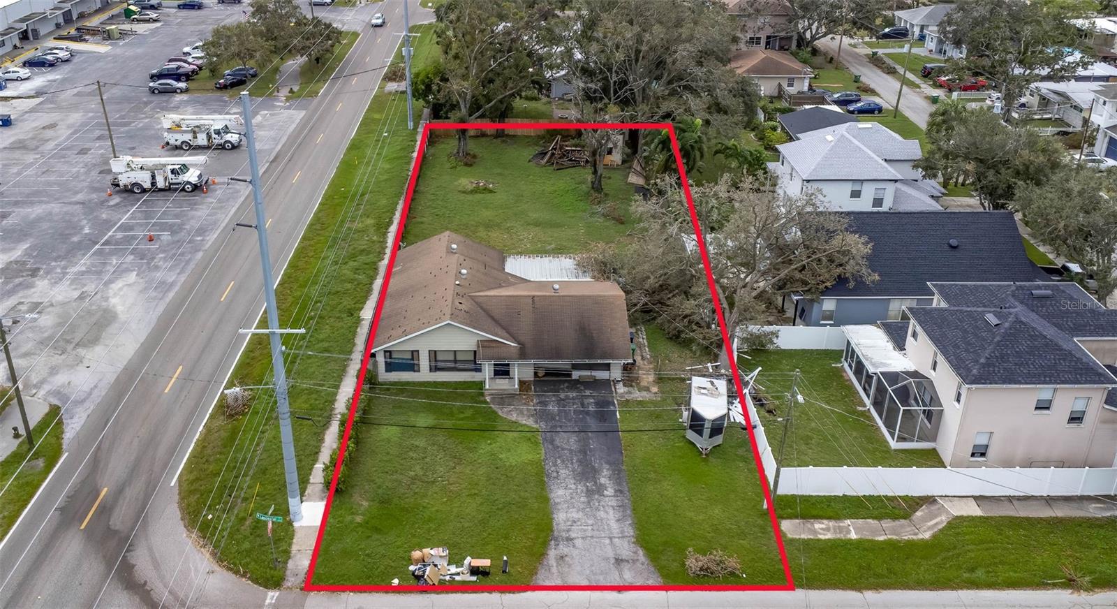 4402 W Lancaster St Property Photo 1