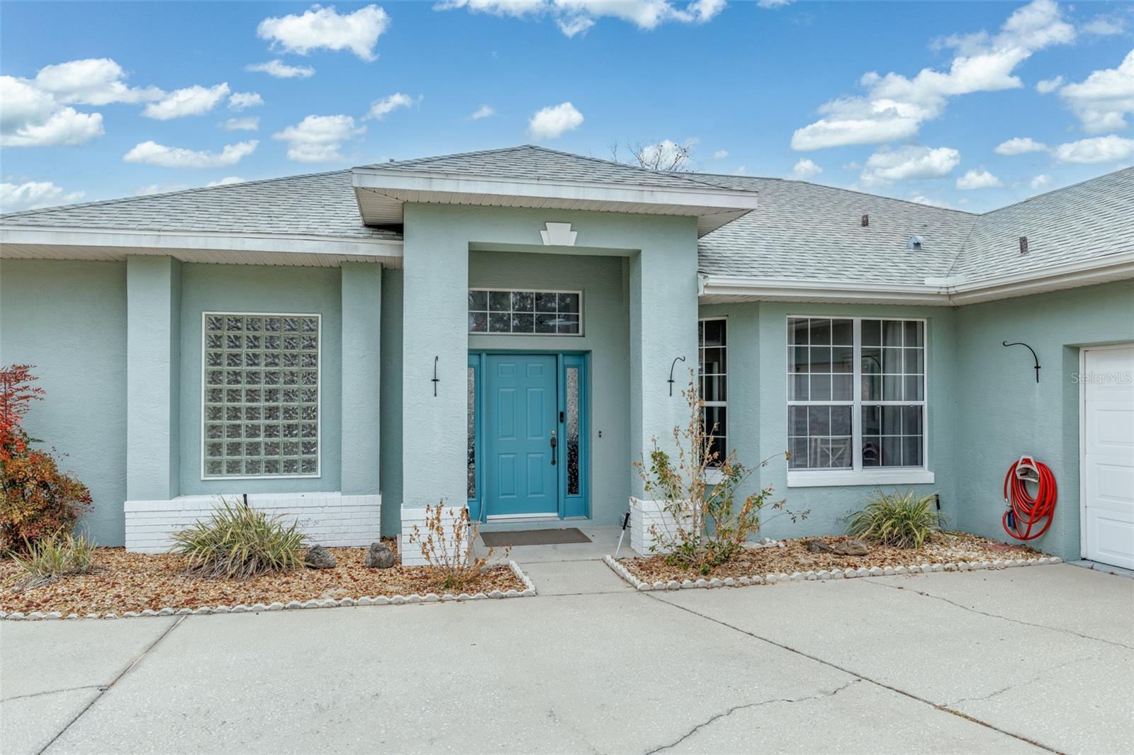 4740 N Crestline Dr Property Photo 4