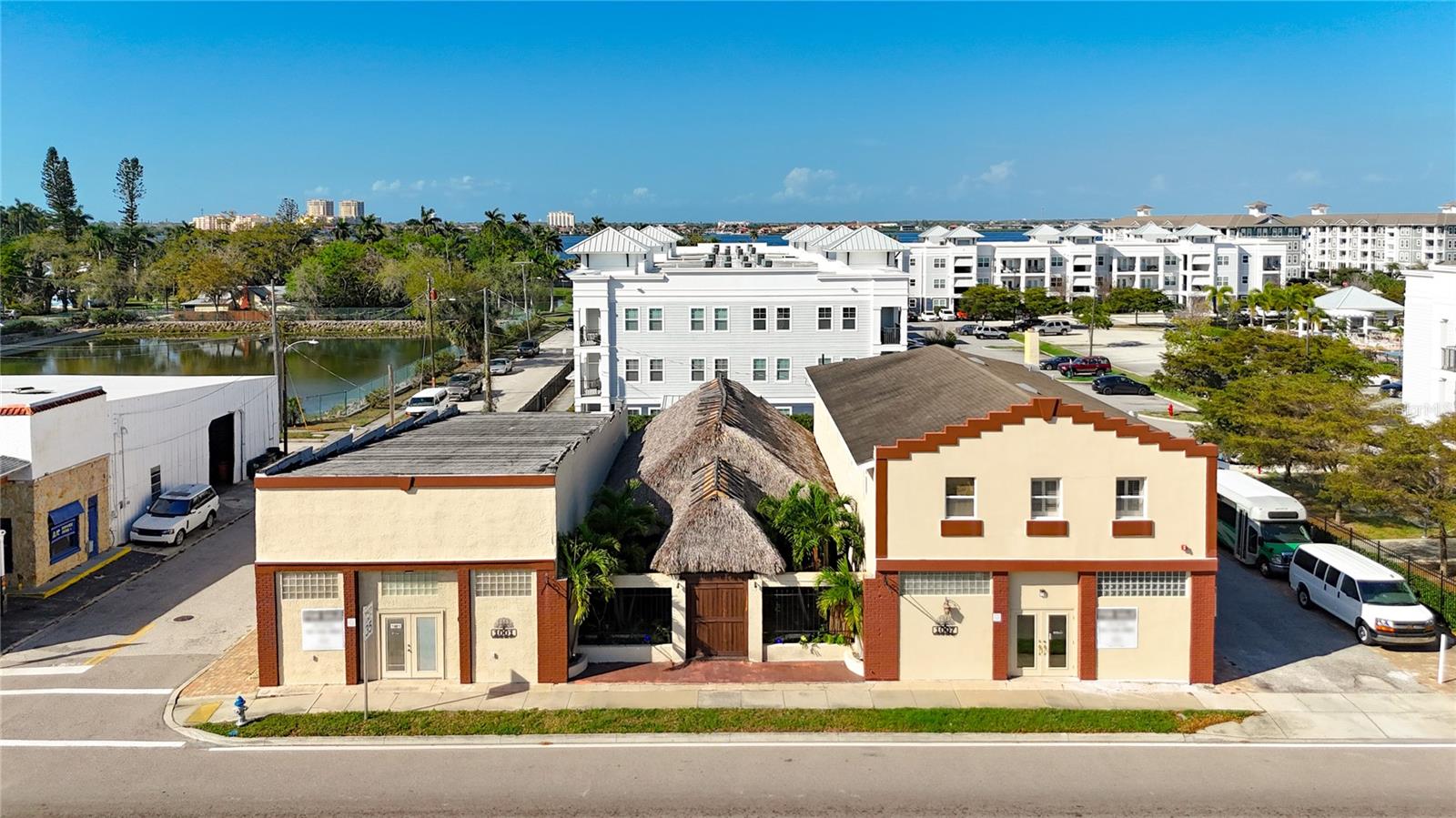1007 Manatee Ave E Property Photo 2