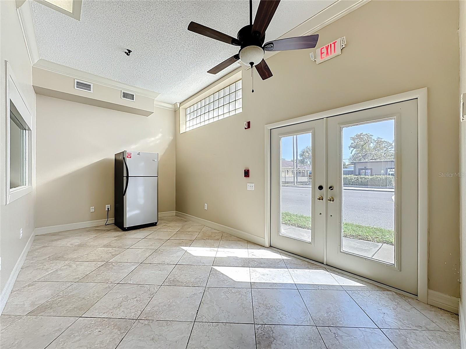 1007 Manatee Ave E Property Photo 12