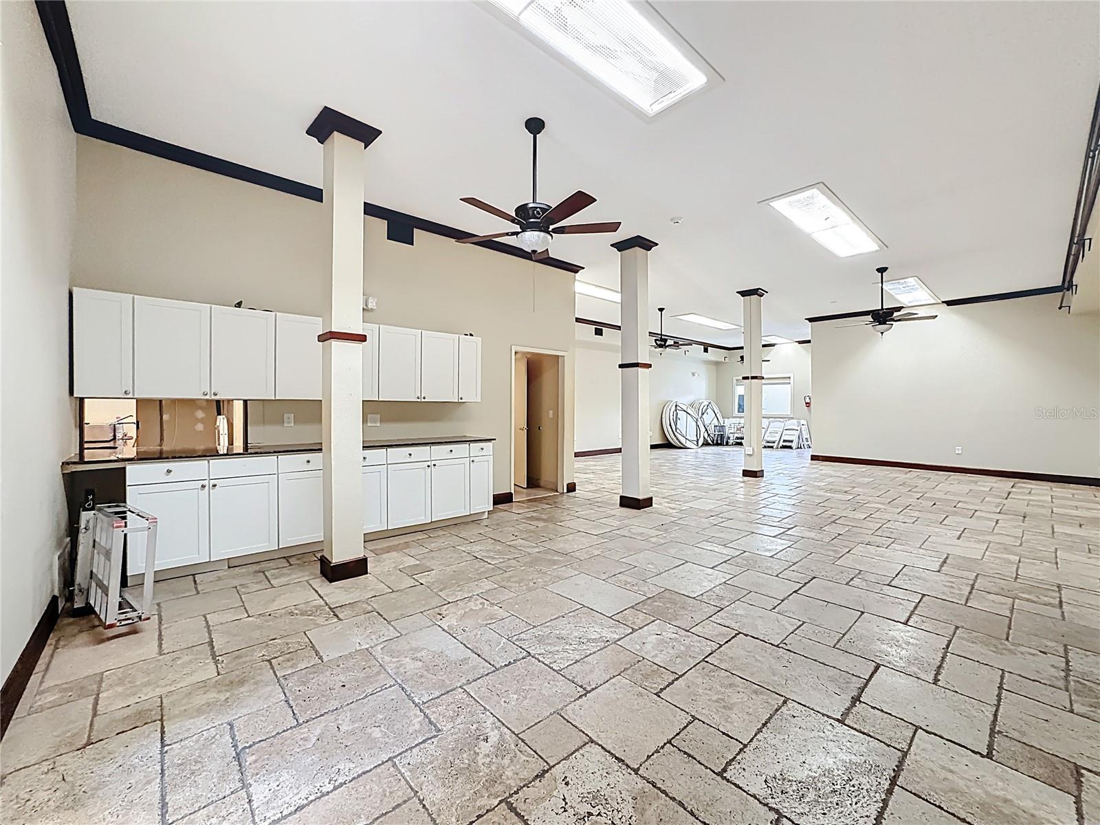 1007 Manatee Ave E Property Photo 16