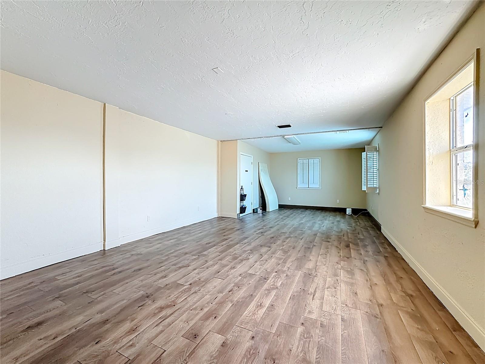 1007 Manatee Ave E Property Photo 31