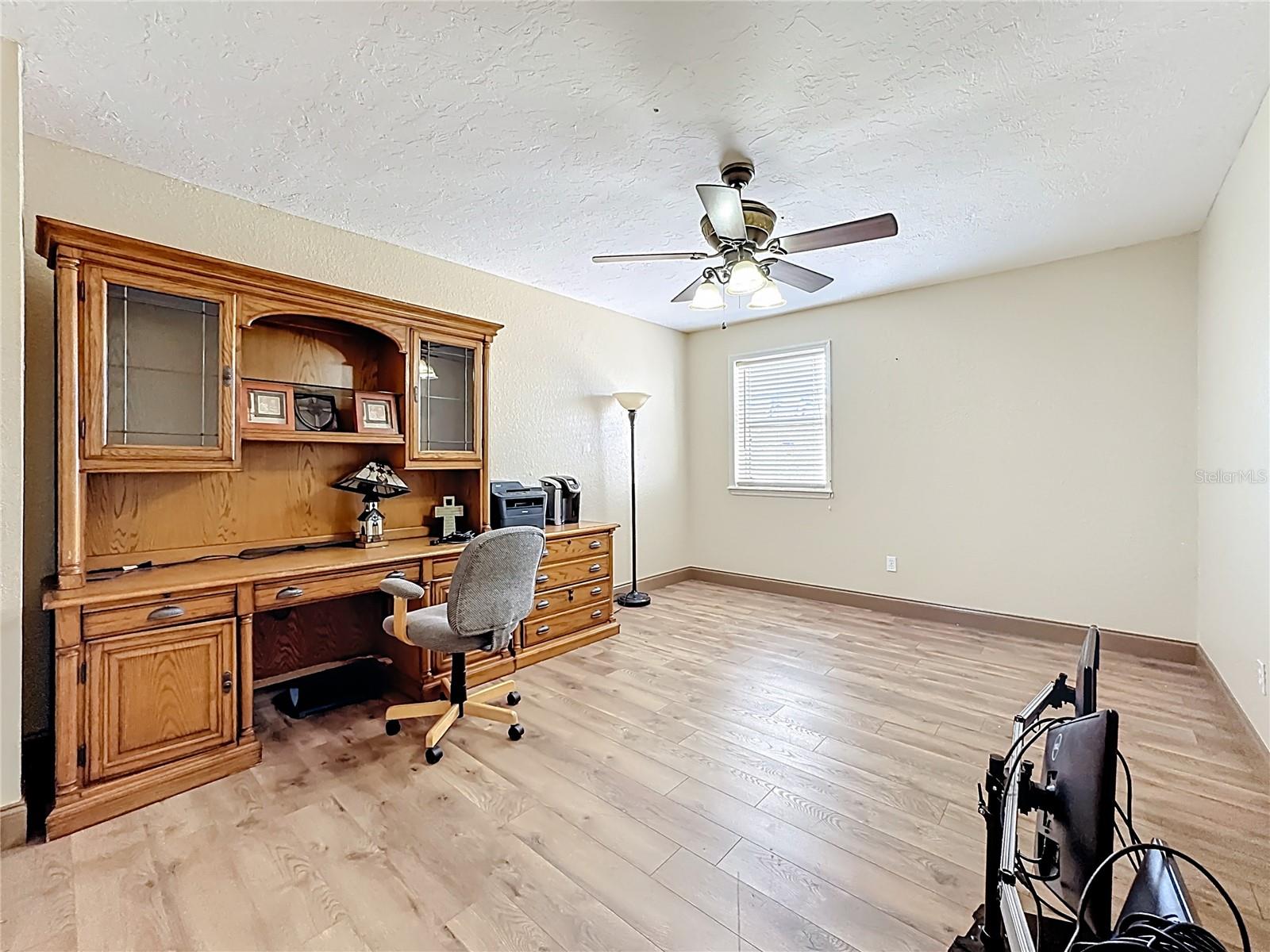 1007 Manatee Ave E Property Photo 41