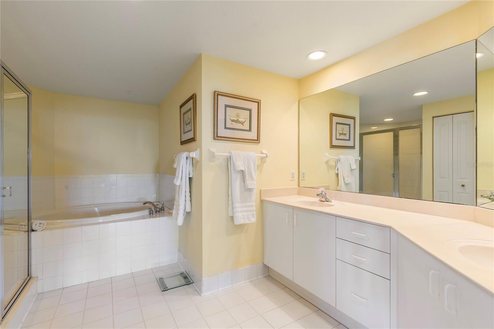 1180 Gulf Blvd #202 Property Photo 24