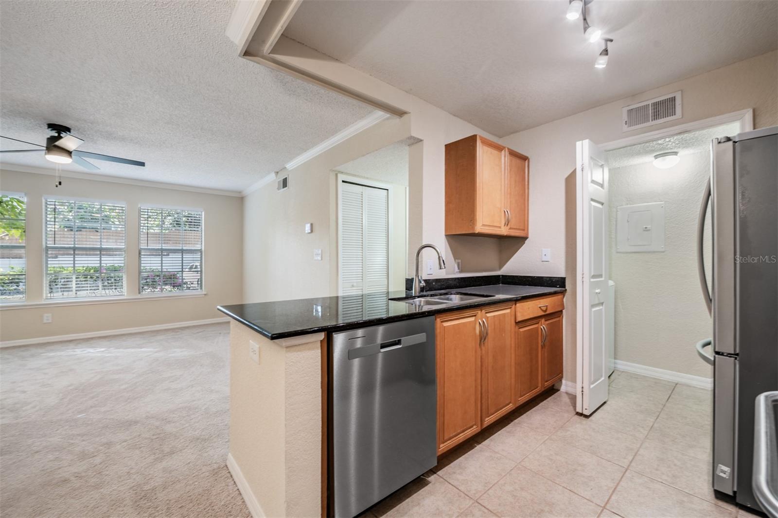 3274 Haviland Ct #101 Property Photo 5