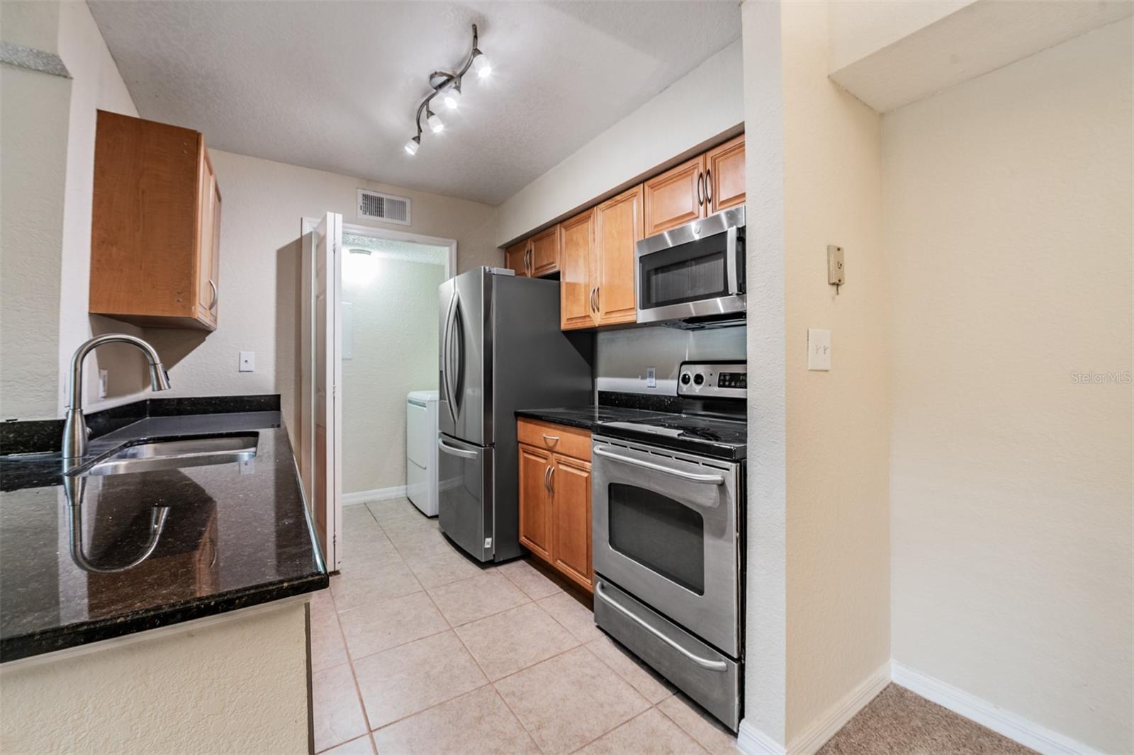 3274 Haviland Ct #101 Property Photo 7
