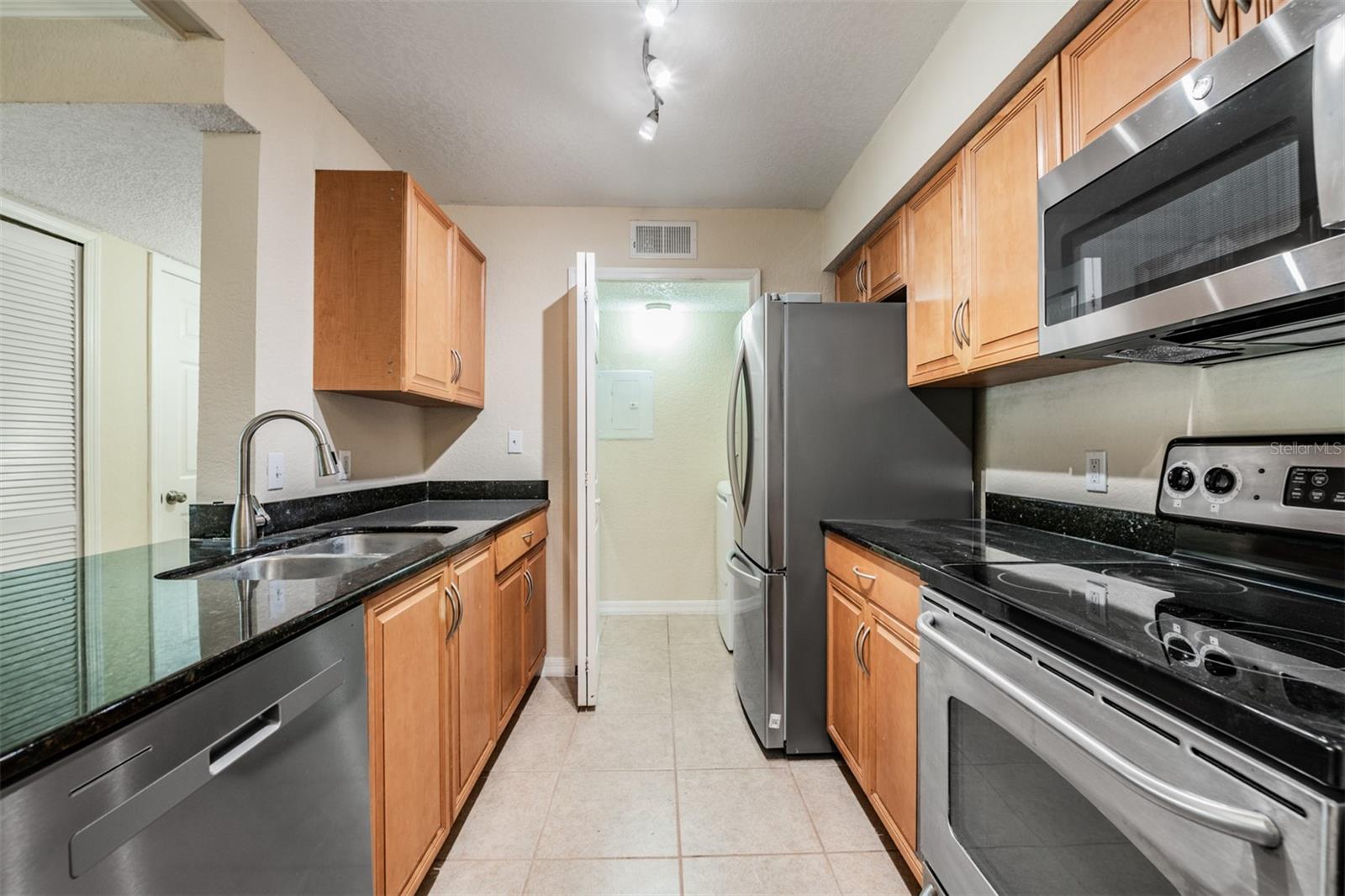 3274 Haviland Ct #101 Property Photo 8