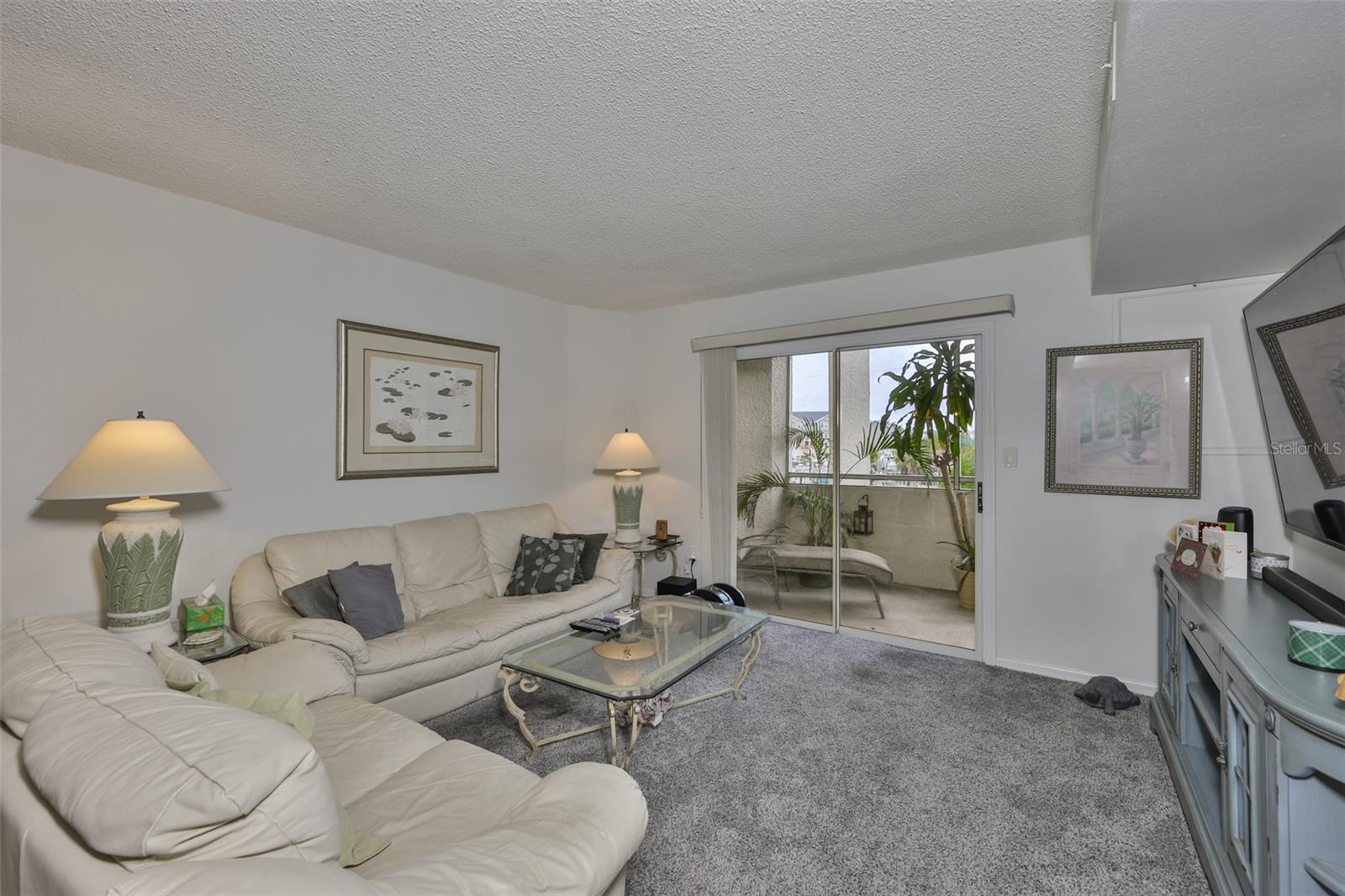 5567 Sea Forest Dr #122 Property Photo 7