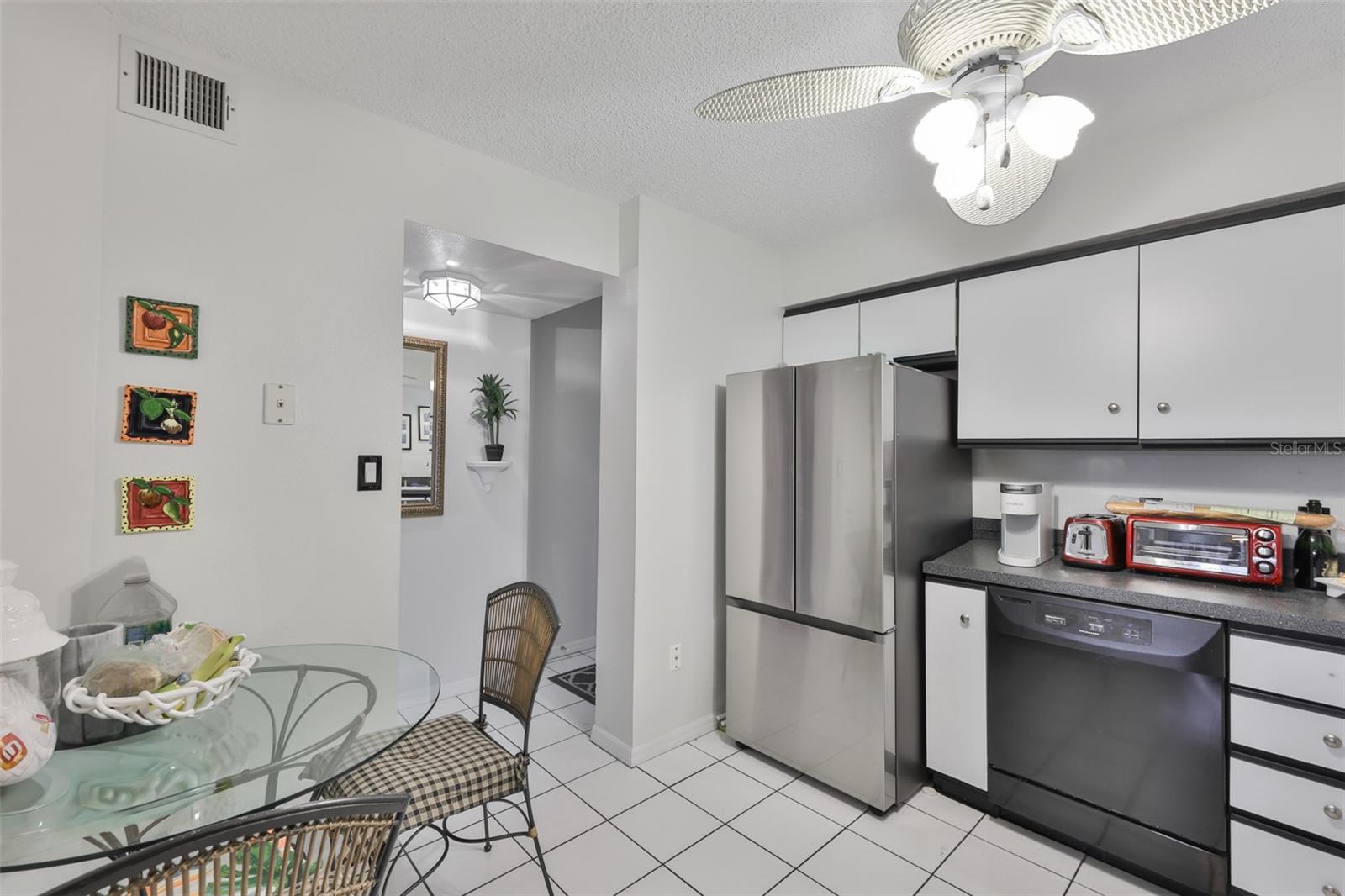 5567 Sea Forest Dr #122 Property Photo 14