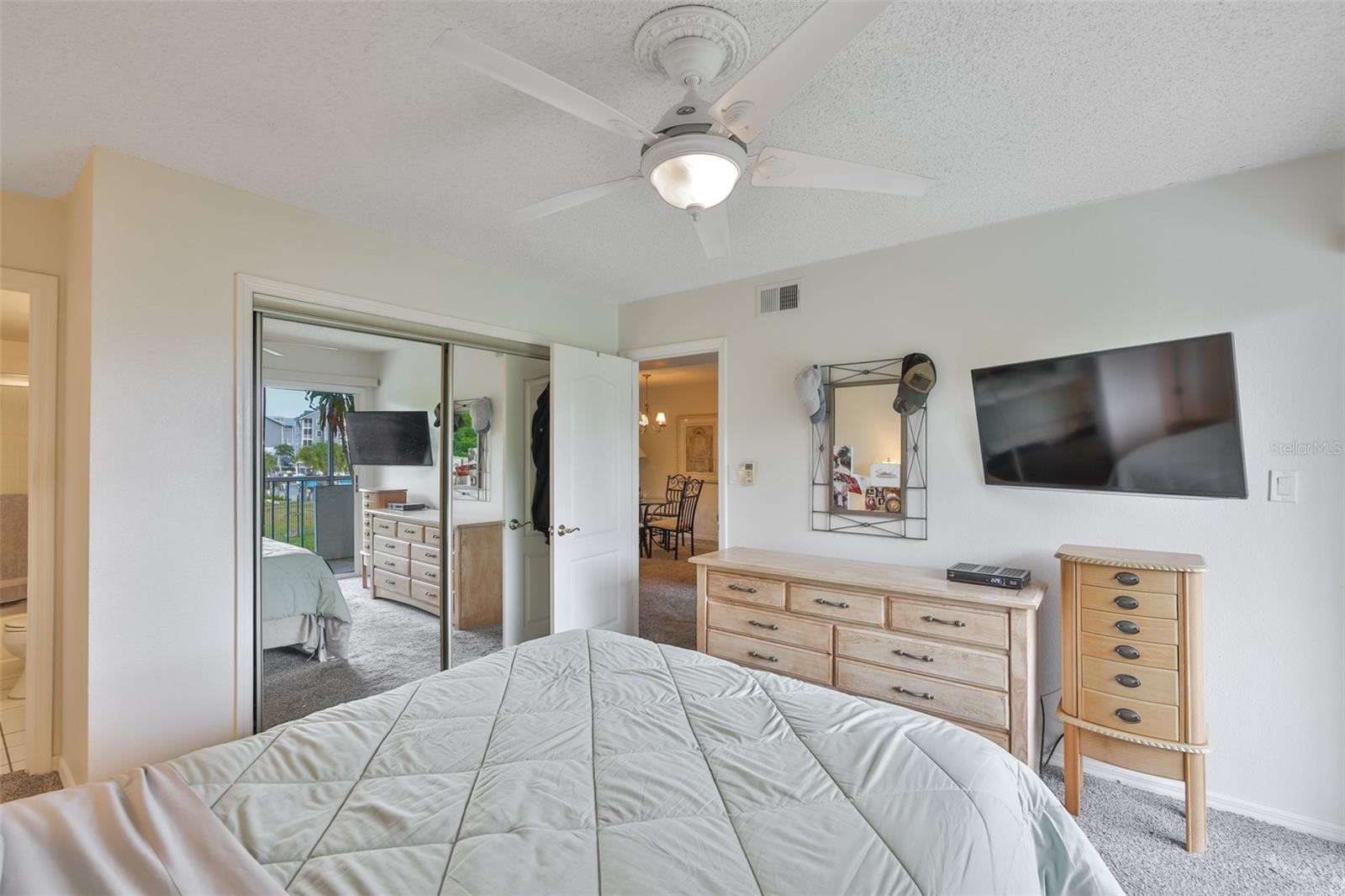 5567 Sea Forest Dr #122 Property Photo 18