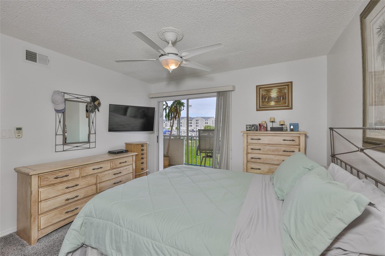 5567 Sea Forest Dr #122 Property Photo 20