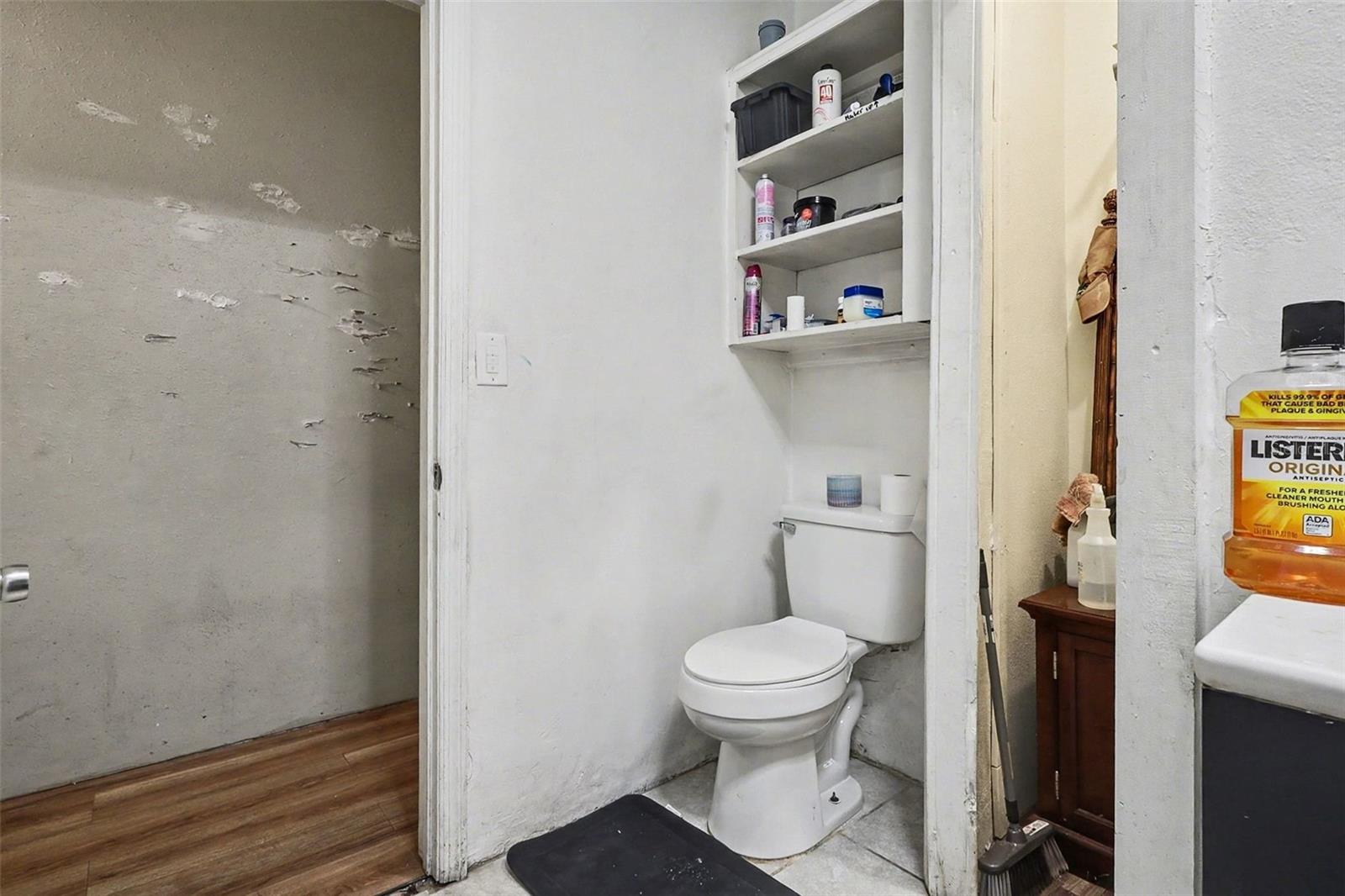 1054 State Road 60 E Property Photo 14
