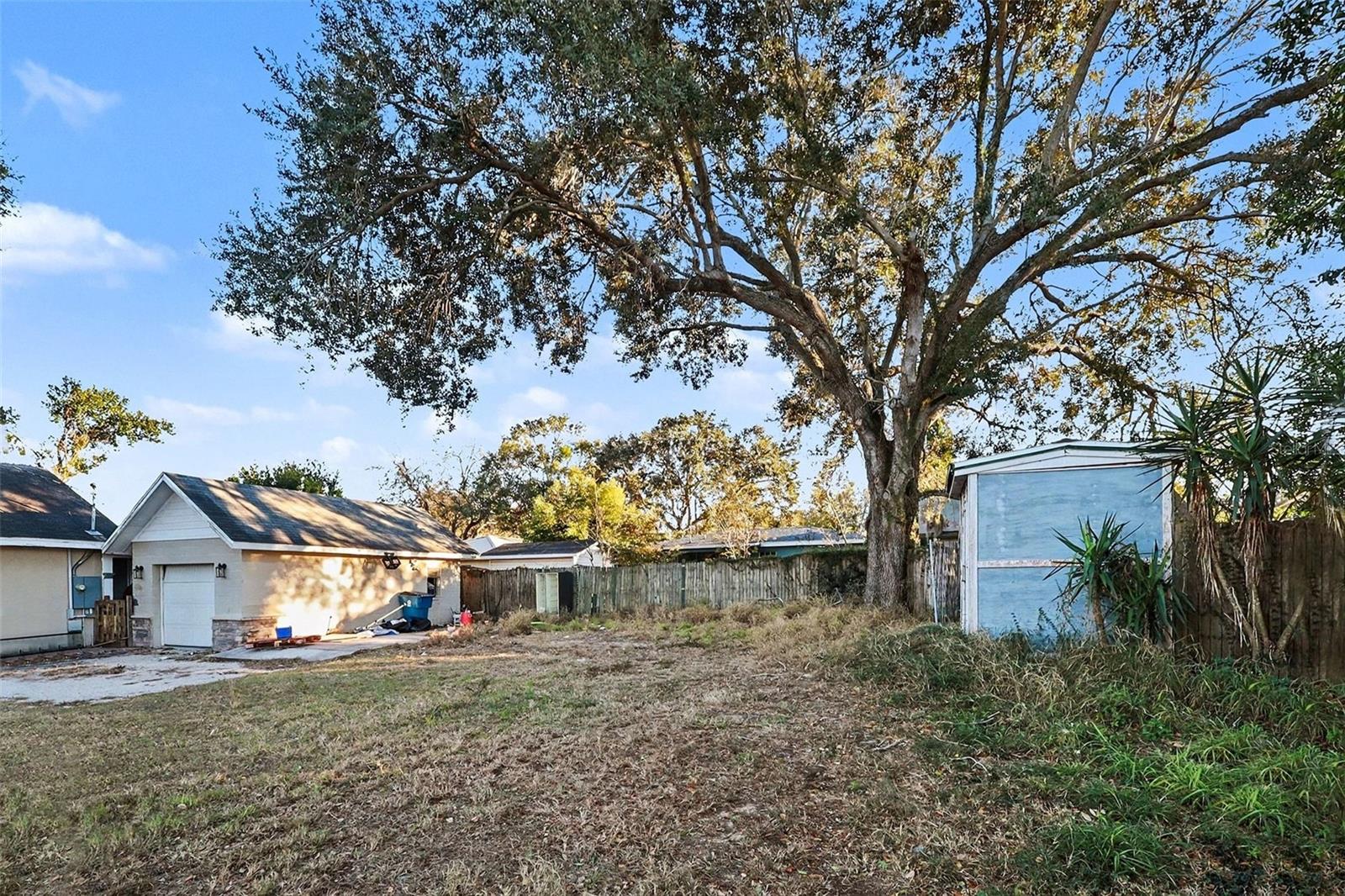 1054 State Road 60 E Property Photo 19