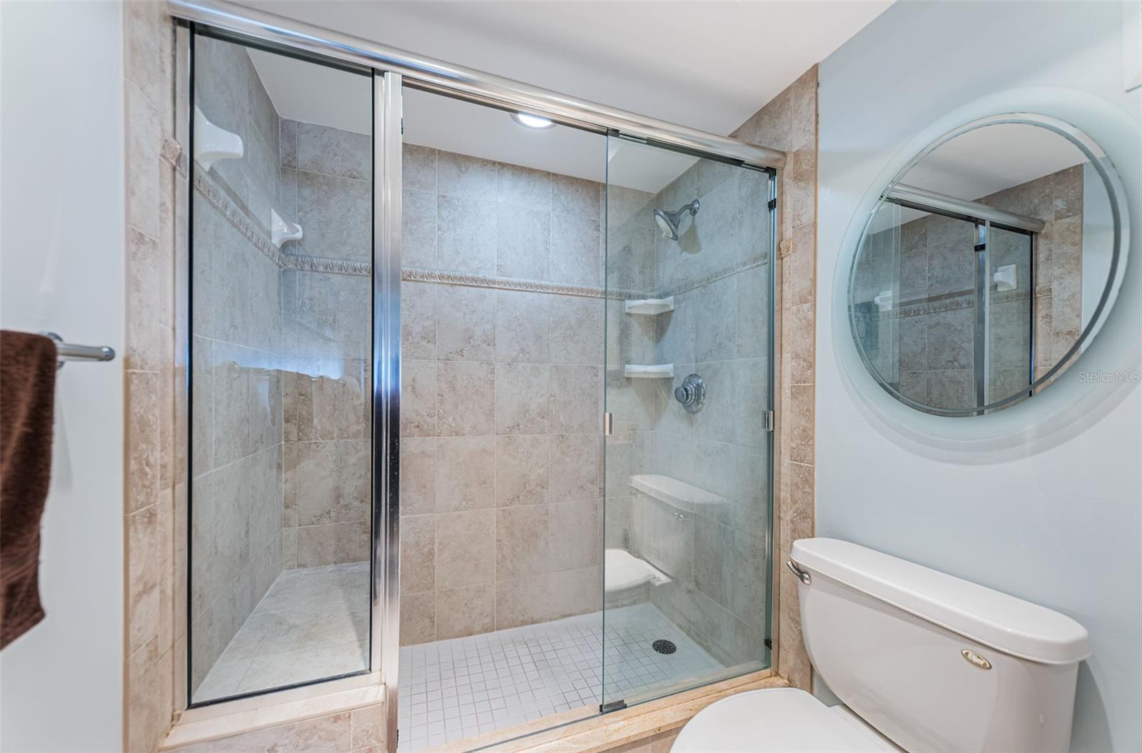 4525 Cove Cir #604 Property Photo 26