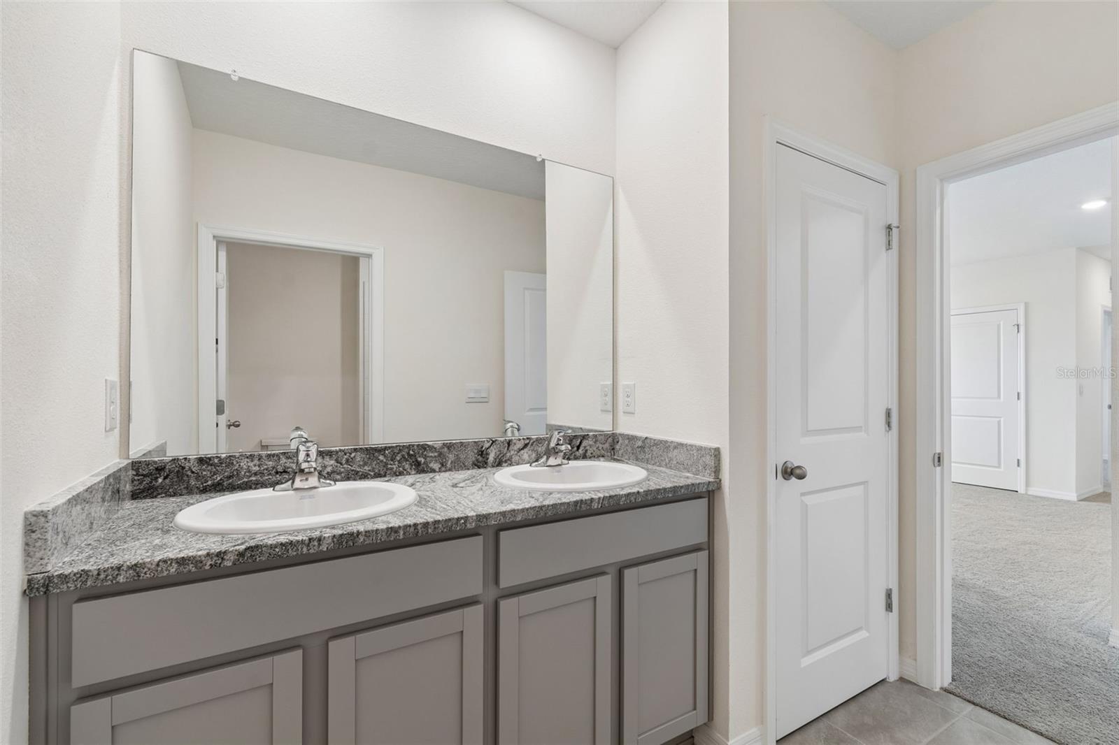8454 Ender Hills Dr Property Photo 57