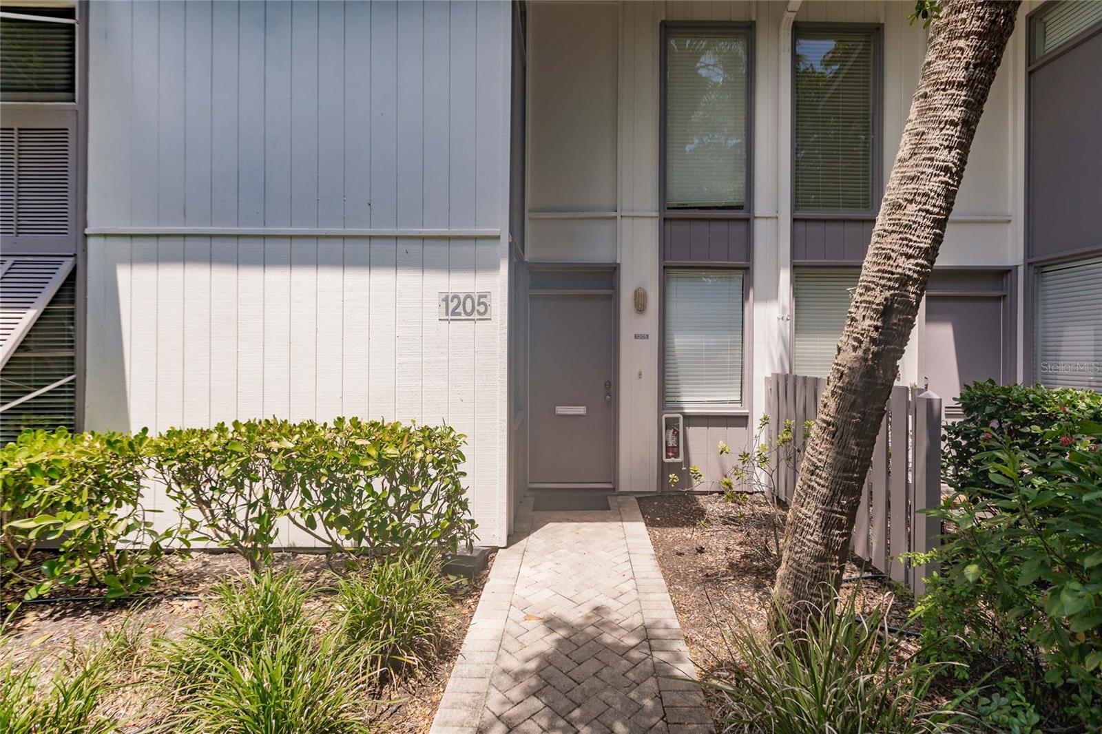 1205 E Peppertree Dr #232 Property Photo 1