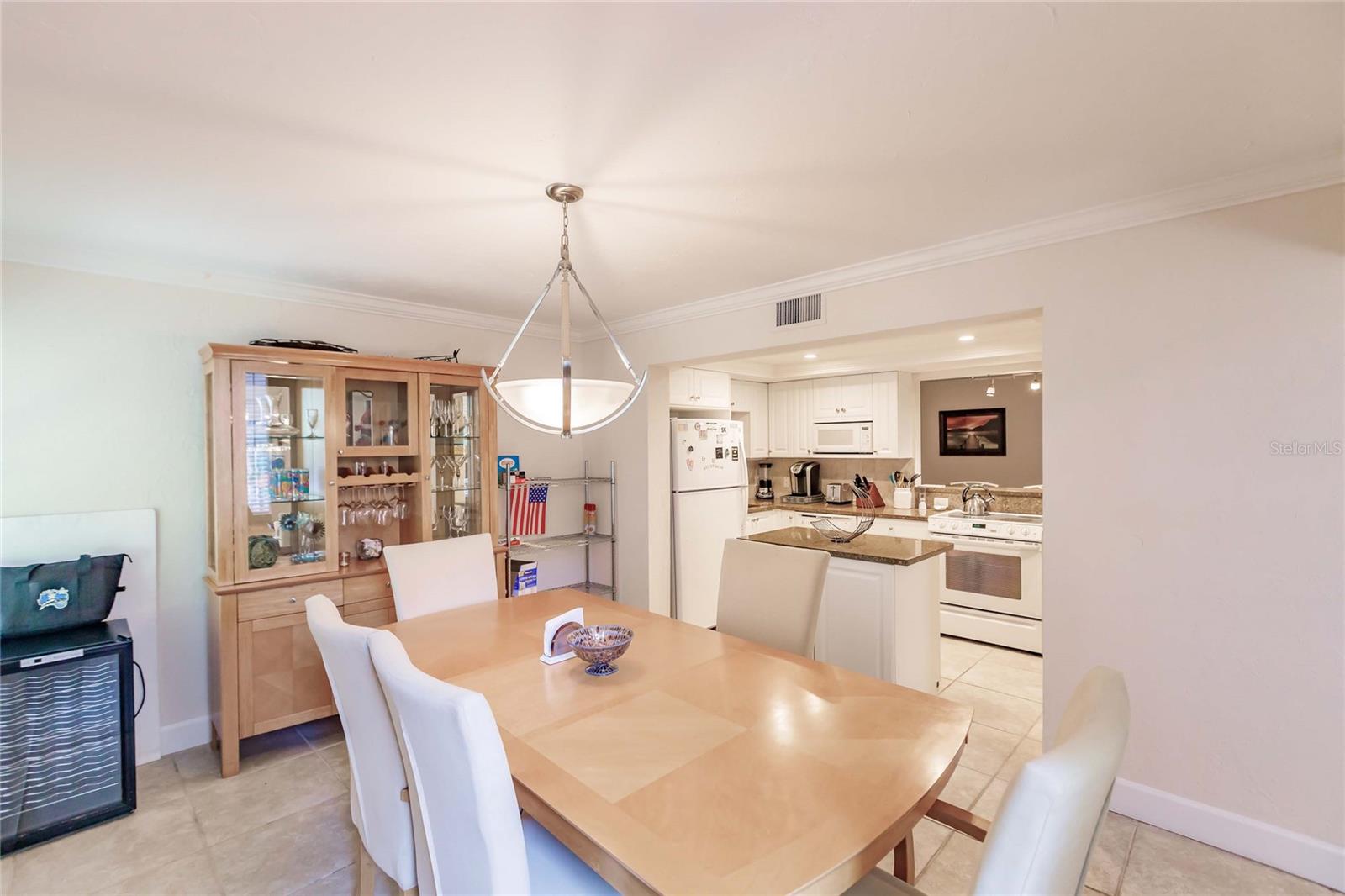 1205 E Peppertree Dr #232 Property Photo 11