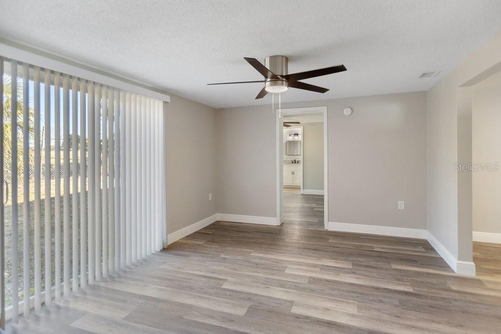 7605 Fox Hollow Dr Property Photo 14