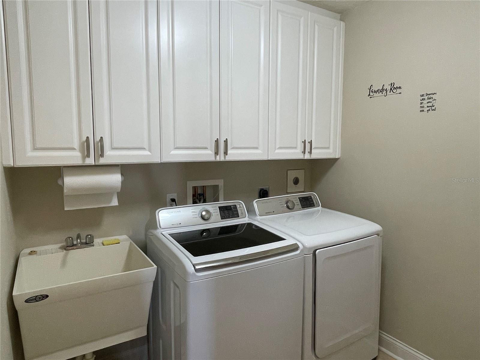 521 Mandalay Ave #309 Property Photo 25