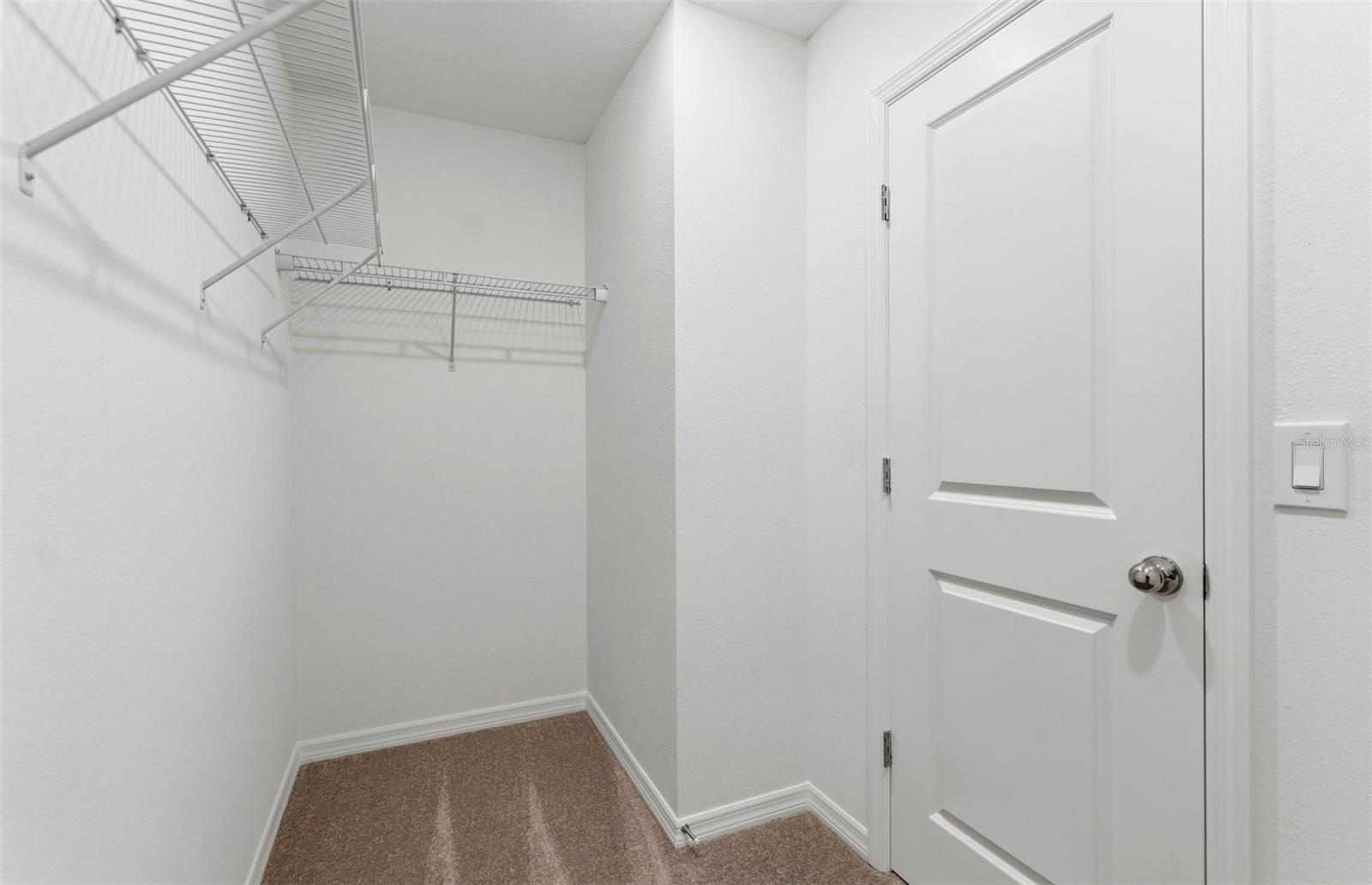 1090 Silverlake Blvd Property Photo 13